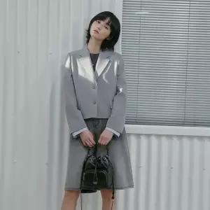 [LAP](센텀시티점)소매 배색 크랍 자켓 AS1WJ260