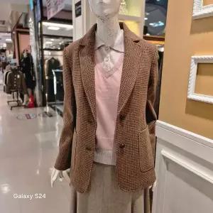 [하프클럽/BCBG]BCBG 비씨비지 겨울25 스코트 자켓 B5D9J109