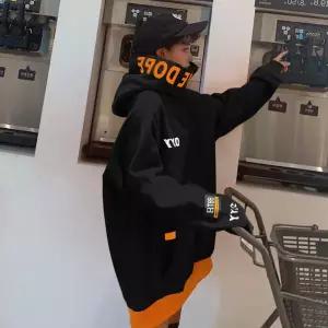 맨투맨 풀오버 오버넥 커플 겨울 스트릿 긴팔 스노우보드