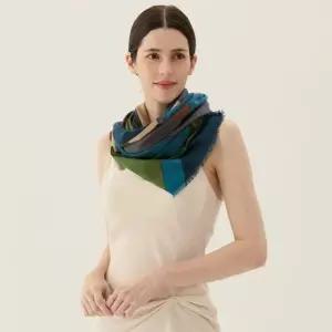 [갤러리아] [닥스] 울 스카프 (D) FKO037O (케이스,쇼핑백 포함)