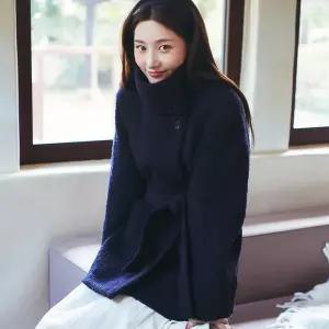 [온앤온] 부클 하이넥 중기장 코트 NEW4WHA23