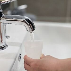 루넬 실리콘 휴대용 양치컵 욕실 여행컵 유치원 화장실 유아컵 어린이컵