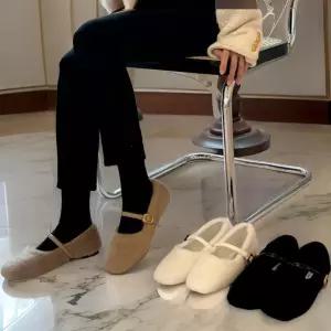 여성 보들 퍼 골드체인 메리제인 플랫