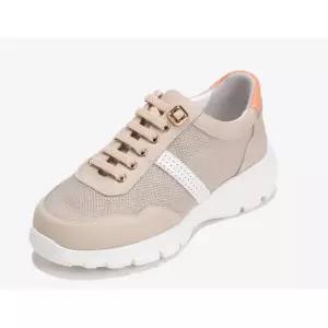 [롯데백화점]영에이지 에스콰이아 여성 펀치 스니커즈 YAEMST657BE