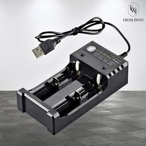 건전지 충전 2구 충전기 멀티 보조 배터리 USB AA AAA