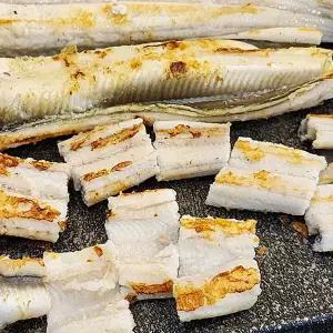 [푸드공작소]통영 100% 자연산 손질 바다장어 대 1kg (2-3미 내외) + 소스증정