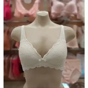 [barbara](신세계 사우스시티)[바바라] 2COLOR 레이스 노와이어 브라(ABR4450)