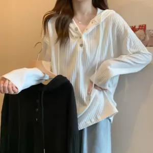 여성 키치무드 루즈핏 골지 단추 후드 티셔츠