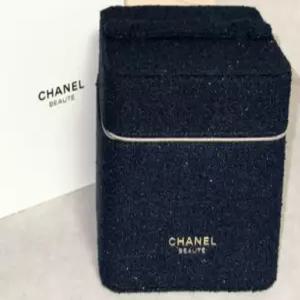 샤넬 홀리데이 사각 핸들 수납함