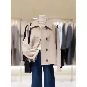 [롯데백화점]SOUP 스탠카라 크롭 숏 코트 SBAJK90