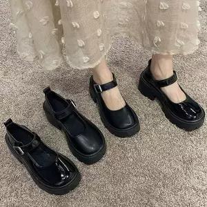 여성 데일리 메리제인 통굽 버클 로퍼 WE35CFA