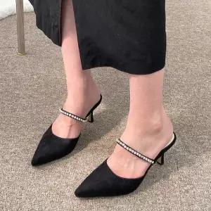 [하프클럽/]파티 연말 모임 룩 큐빅 스트랩 하이 힐 뮬 구두 코디