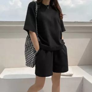 여성 베이직 세트 네추럴 코디 반팔 반바지 셋업맨투맨 상하의 세트옷 투피스 상품