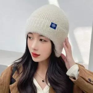 뜨개모자니트모자 여자 룩 니트 겨울 데이트 귀달이 방한 앙고라 비니