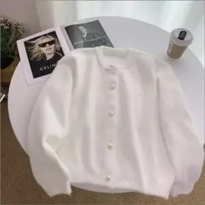 라운드넥 3컬러 여자 겨울 진주단추 퍼가디건 도톰한