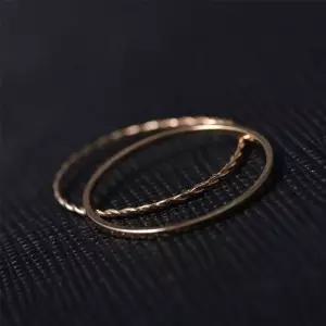 고품질 VIDS-SS1436 골드 레이어드 실반지 레이어드링 링 실링 애끼링 (WFKIJFI)