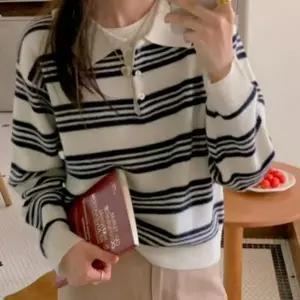 [다잇템] 여자 부드러운 빅사이즈 카라넥 클래식 만능 줄무늬 니트