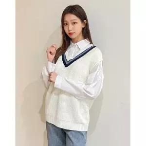 [하프클럽/반에이크]토이스 브이넥 베스트_OB11VTME05Z