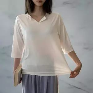 [옷자락]여성 브이넥 슬릿 루즈핏 기본 5부 캐주얼 티셔츠