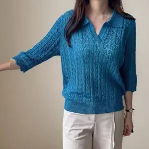 여성 여름 반팔 니트 칠부 오픈 카라 꽈배기 스카시 스타일