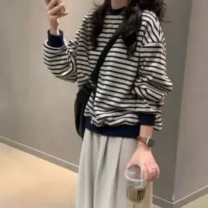 [콩심팥심]여성 줄무늬 스트라이프 라운드넥 긴팔 맨투맨 티셔츠 여자티셔츠