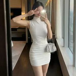 [하프클럽/]여자 바디콘 잔주름 신축성 모크넥 미니원피스