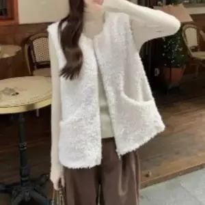 [하프클럽/]여성 FW 일상복 코디 빅사이즈 퍼플 양털 조끼