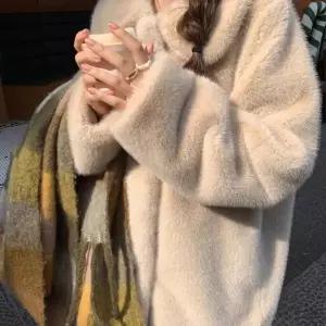 인조 모피 코트 자켓 털코트 카라 라운드 반코트 퍼 에코퍼