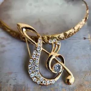 음악 브로치 악보 큐빅 높은음자리표 음악선생님 음표 음악 뺏지 작은선물 어버이날