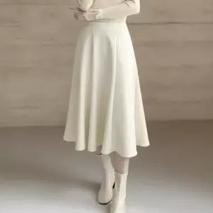 /신상오픈런 여성 겨울 데이트룩 기모 플레어 절개 디자인