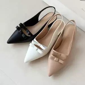 소가죽 미니멀 스트랩 슬링백 포인티드 슈즈 6SS