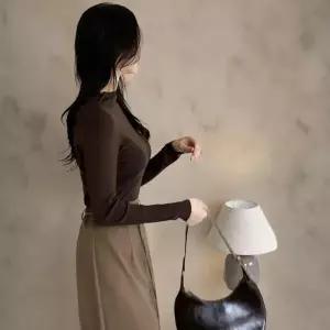 여성 베이직 골지 슬림 롱슬리브 가을겨울 폴라넥 티셔츠