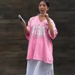 여성 여름 브이넥 빅사이즈 럭비 레터링 반팔티