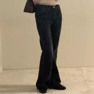 [하프클럽/셀러허브_여성트랜드패션]여자 컷아웃 블랙진 로우라이즈 나팔