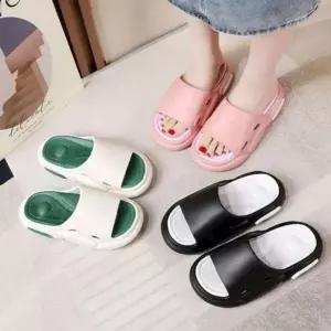 [하프클럽/]여성 샌들 커플 실내 학생 푹신한 슬리퍼 키높이