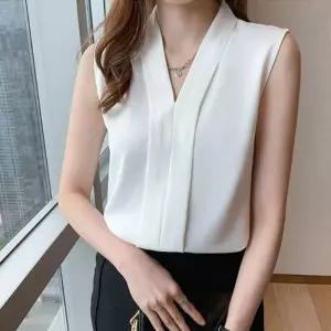 [라일리여성의류] Rly 여성 은은한 광택 오피스룩 여름 민소매 블라우스