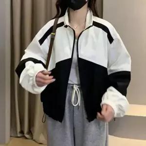 [오노마] ONM 얇은 크롭 기장 배색 바람막이 간절기 밑단 스트링 (S11330989)