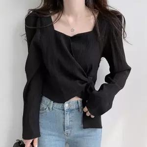 [오노마] ONM 여리여리 유니크 스트랩 크롭기장 스퀘어넥 블라우스 (S11882615)