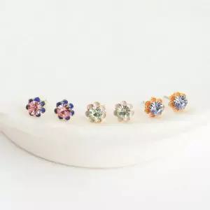 [셀러허브]여자 쁘띠 꽃무늬 5종택1 실버침 에시드 귀걸이 (S18886290)