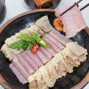 [NS홈쇼핑]저온숙성 흑산도 홍어 500g (중간 맛) +홍어애 추가[34628006]