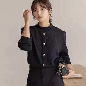 [하프클럽/]센스 하이넥 버튼 셔링 블라우스