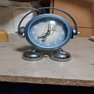 1990년 중국 알람 탁상 시계와 수동 개표기