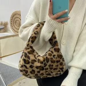 페이크퍼 지브라앤호피 미니토트백MK09