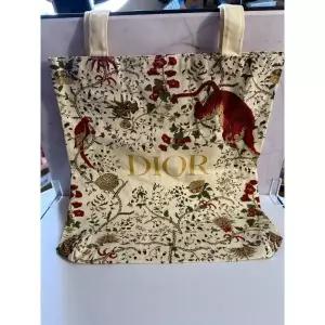 크리스챤 디올 리미티드 에디션 노벨티 코튼 *타이거 앵무새 토트* GWP
