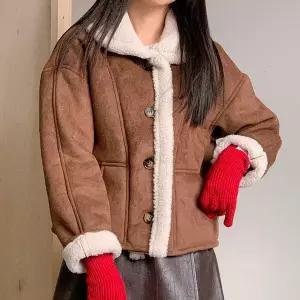 [신세계라이브쇼핑][옷자락] 여자 뽀글이 양털카라넥 버튼 무스탕 절개 밤색 자켓