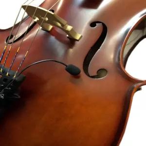 마이어스 픽업의 유연한 마이크로 구스넥이 장착된 페더 첼로 픽업