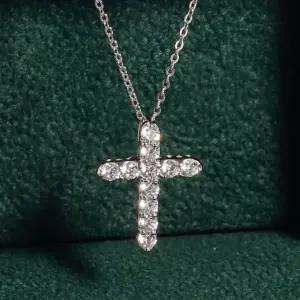 십자가 랩 2.5미리 다이아 목걸이 메달 교회 천주교 성당 기념일 선물 레이어드 미듐