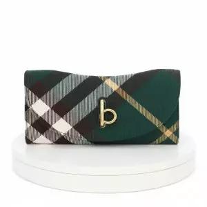 [버버리]Locking Holes long wallet 8082331 로킹 홀스 장지갑 819173