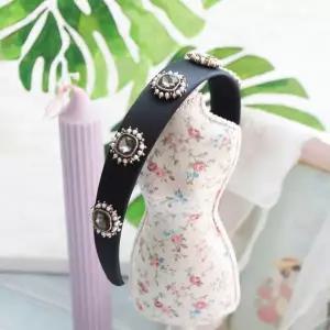 [하프클럽/셀러허브_여성트랜드패션]정장헤어밴드 밴드 오브제 머리띠 럭