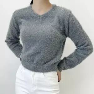 여자 스웨터 겨울 부클 가을 크롭 셔츠 브이넥 니트 니트티 여성